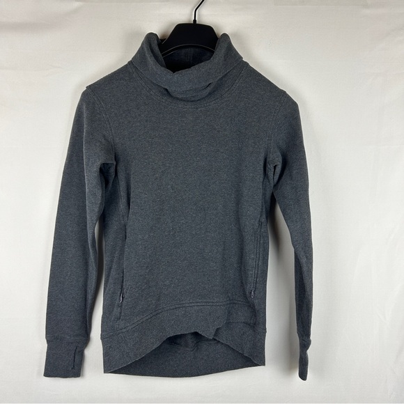 Lululemon on the double turtle neck gray pullover sweatshirt size 2 - Picture 1 of 7